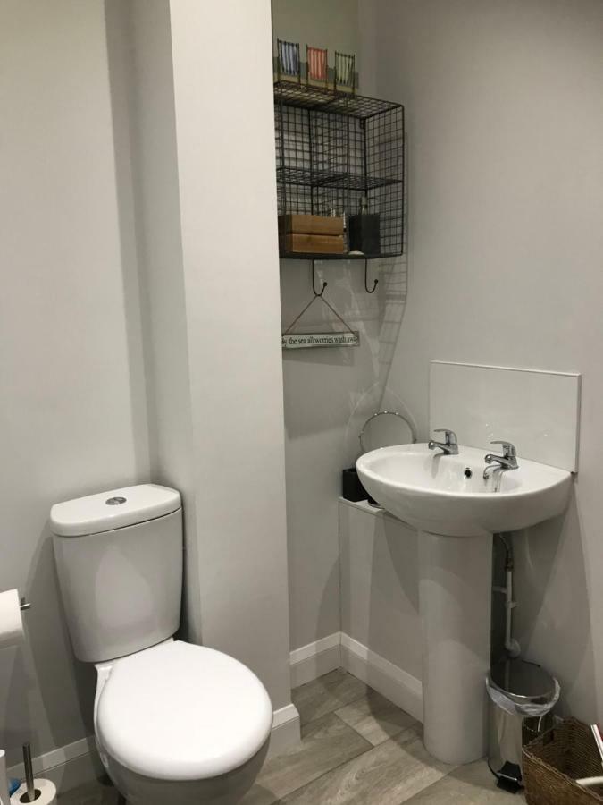 Wight View, Flat 2 Rosslyn House Apartment Swanage Exterior photo