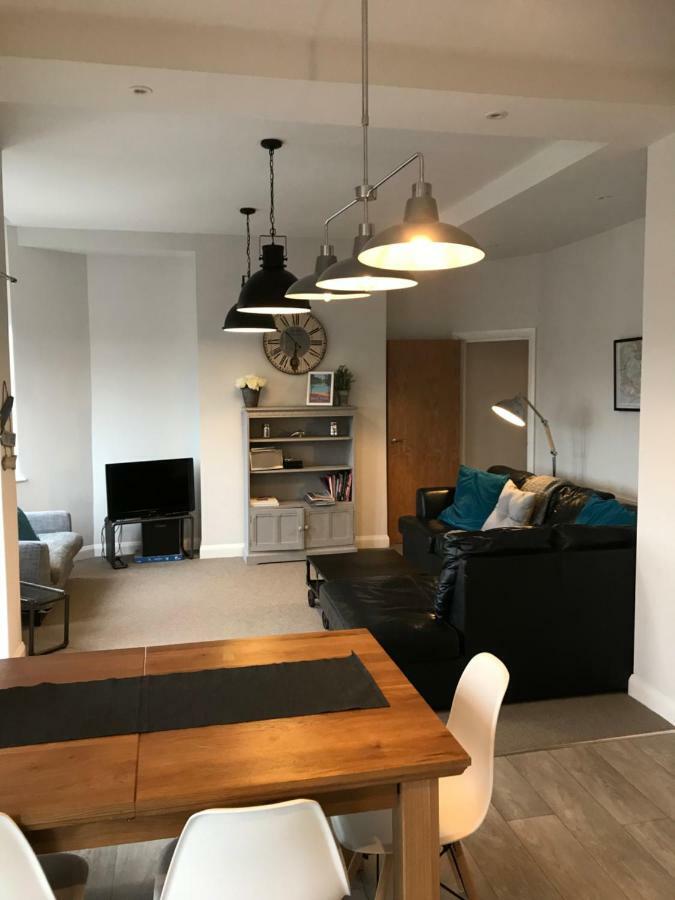 Wight View, Flat 2 Rosslyn House Apartment Swanage Exterior photo